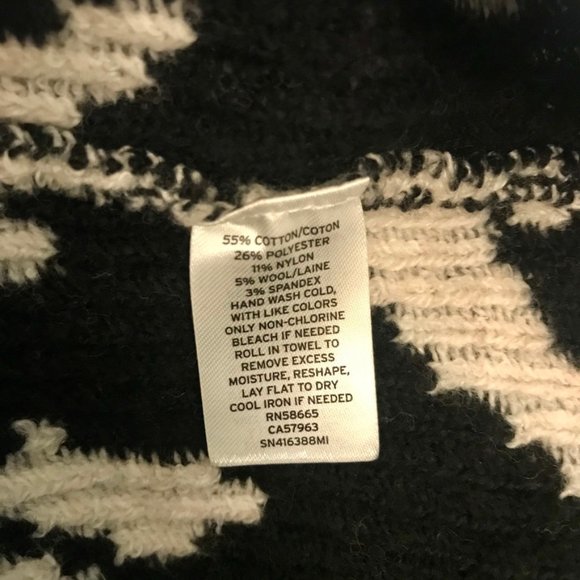 Large Leopard Cheetah Print Sweater - Picture 4 of 6